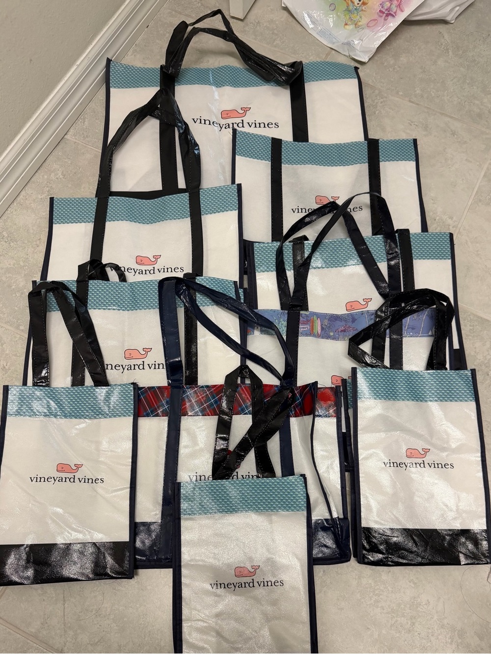 Vineyard Vines Reusable Bags